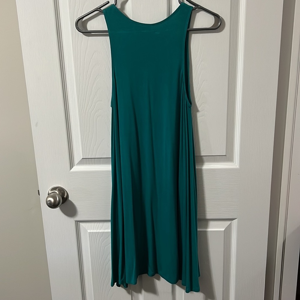 Dress - Picture 4 of 4